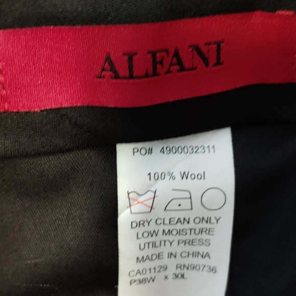 Alfani Vest and Pant set - Picture 9 of 9